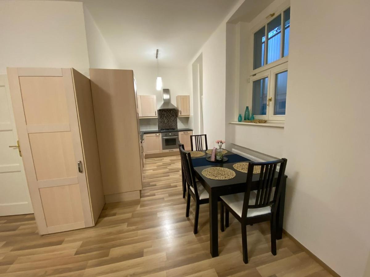 Spacious Apartment On Wenceslas Square Praga Exterior foto